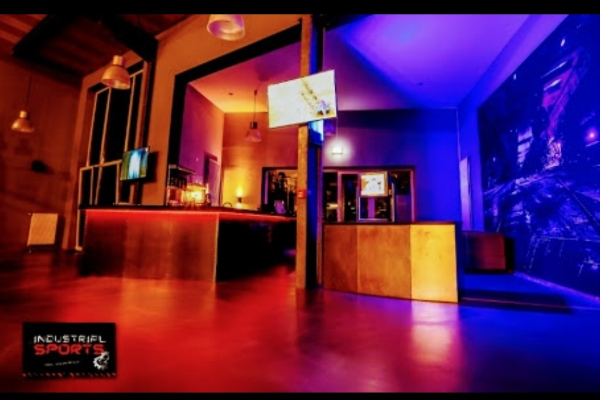 Bild 2 von INDUSTRIAL SPORTS